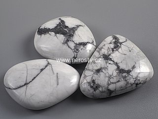 magnesite, palm stone